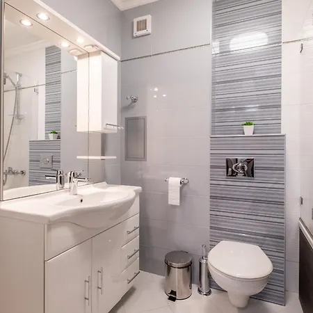 Jewelry - 1 Bedroom Apartment