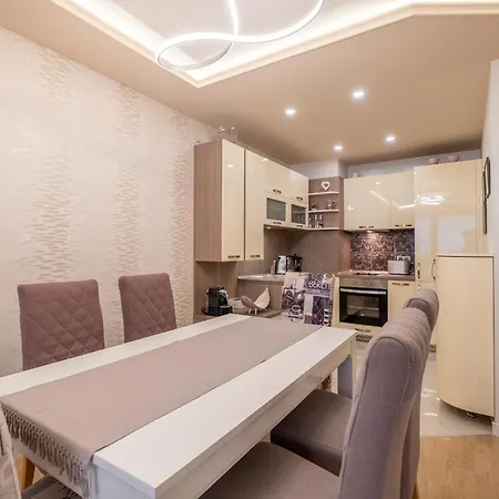 Jewelry - 1 Bedroom