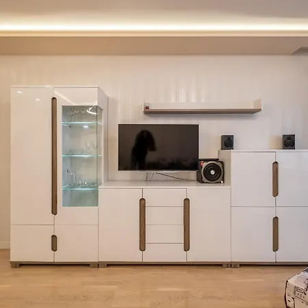 Jewelry - 1 Bedroom Apartment Sofia