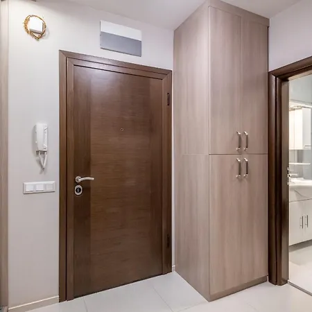 Jewelry - 1 Bedroom * Sofia