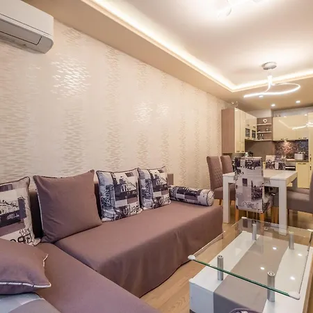 Jewelry - 1 Bedroom Apartment