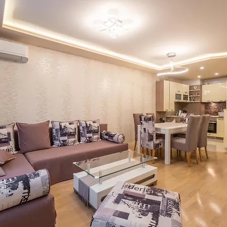 Apartment Jewelry - 1 Bedroom *