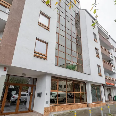 Jewelry - 1 Bedroom Apartment *